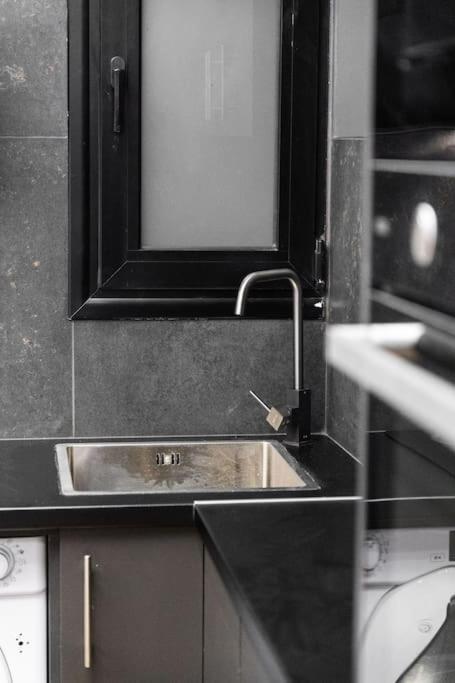 Апартаменты The Modern Flat 25 Афины Экстерьер фото